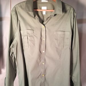 Chico's size 4 plus green button down shirt